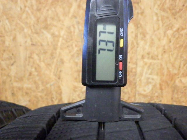 SR 427 ●2025 23年製造 約6 7部山●BS BLIZZAK VRX 3●245 40 R 19●2本