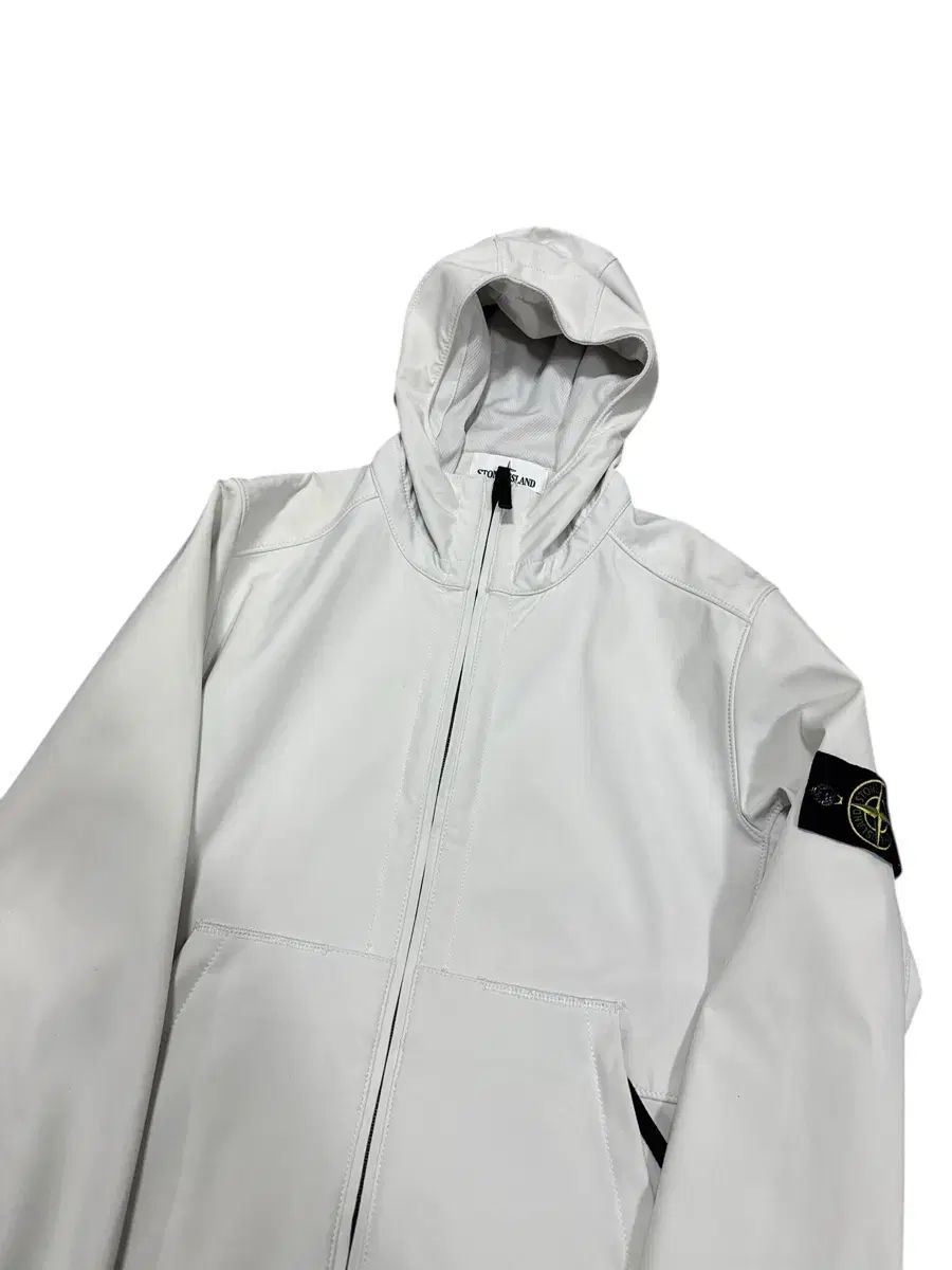 ストーンアイランド ライト ソフトシェル M