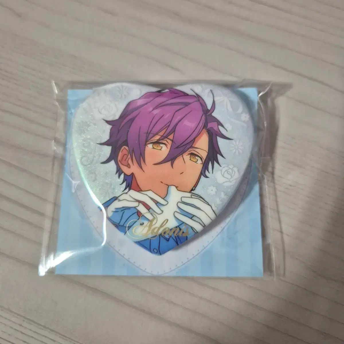 あんさんぶるスターズ！ 乙狩 アドニス 3周年 白スーツ 缶バッジ