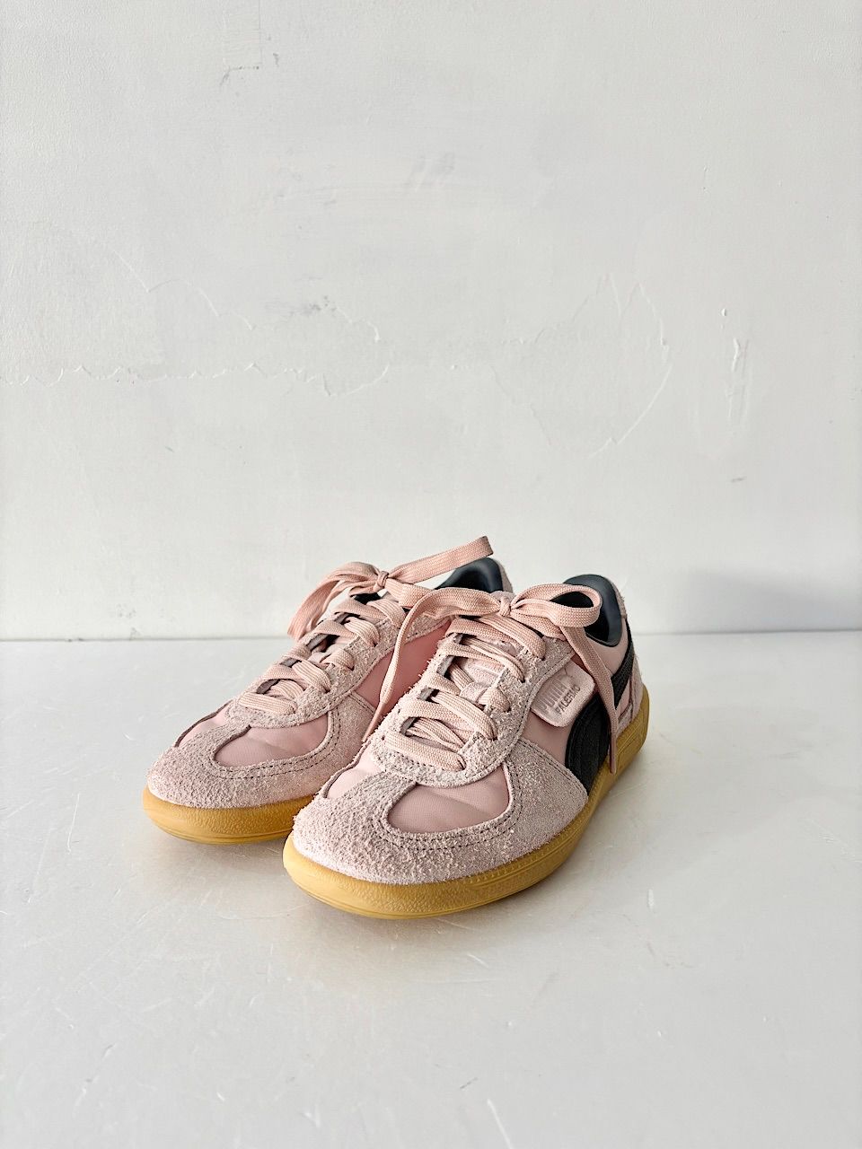 美品】PUMA PALERMO HAIRY GS 百々千晴 24.5cm - メルカリ