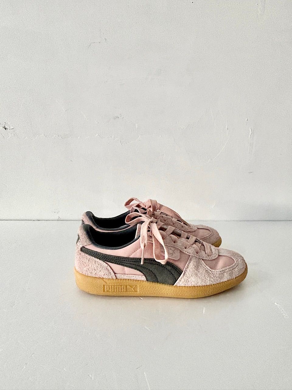 美品】PUMA PALERMO HAIRY GS 百々千晴 24.5cm - メルカリ