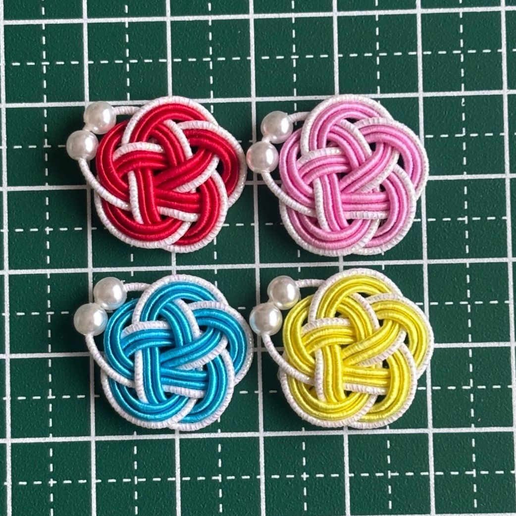 水引パーツ 梅結び20個セット パールビーズ付き - メルカリ