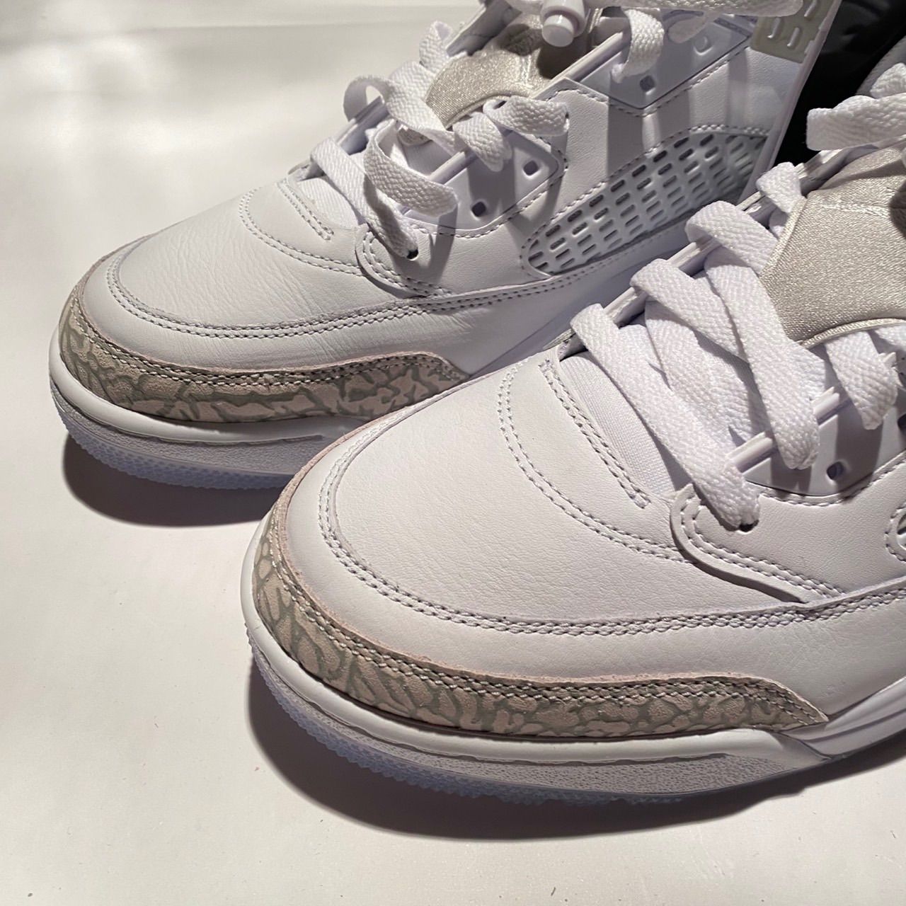  NIKE JORDAN SPIZIKE LOW ナイキ ジョーダン スパイジーク ロー ホワイト メタリックシルバー ニュートラルグレー FQ 1759 103 29 cm スニーカー 靴