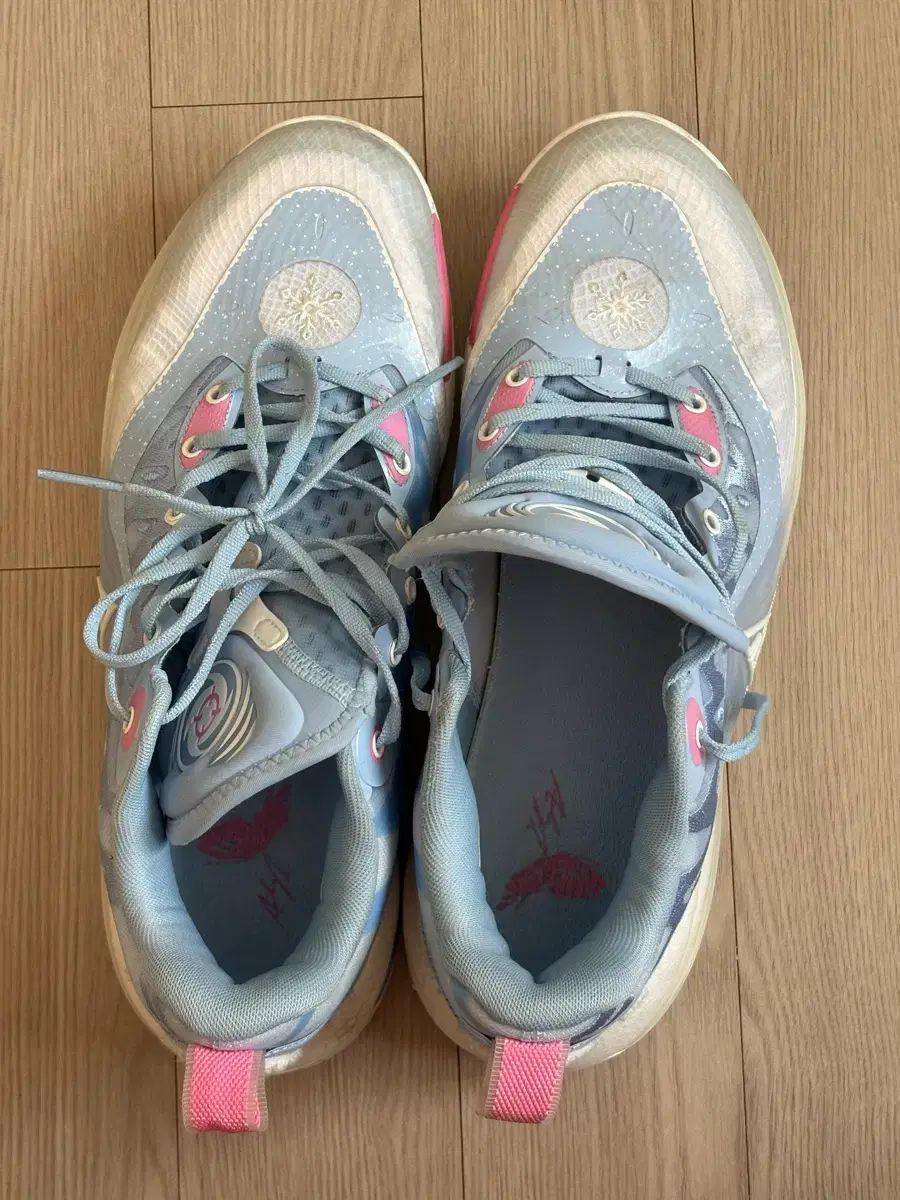 ar 2 オースティン リーブス バスケシューズ 280