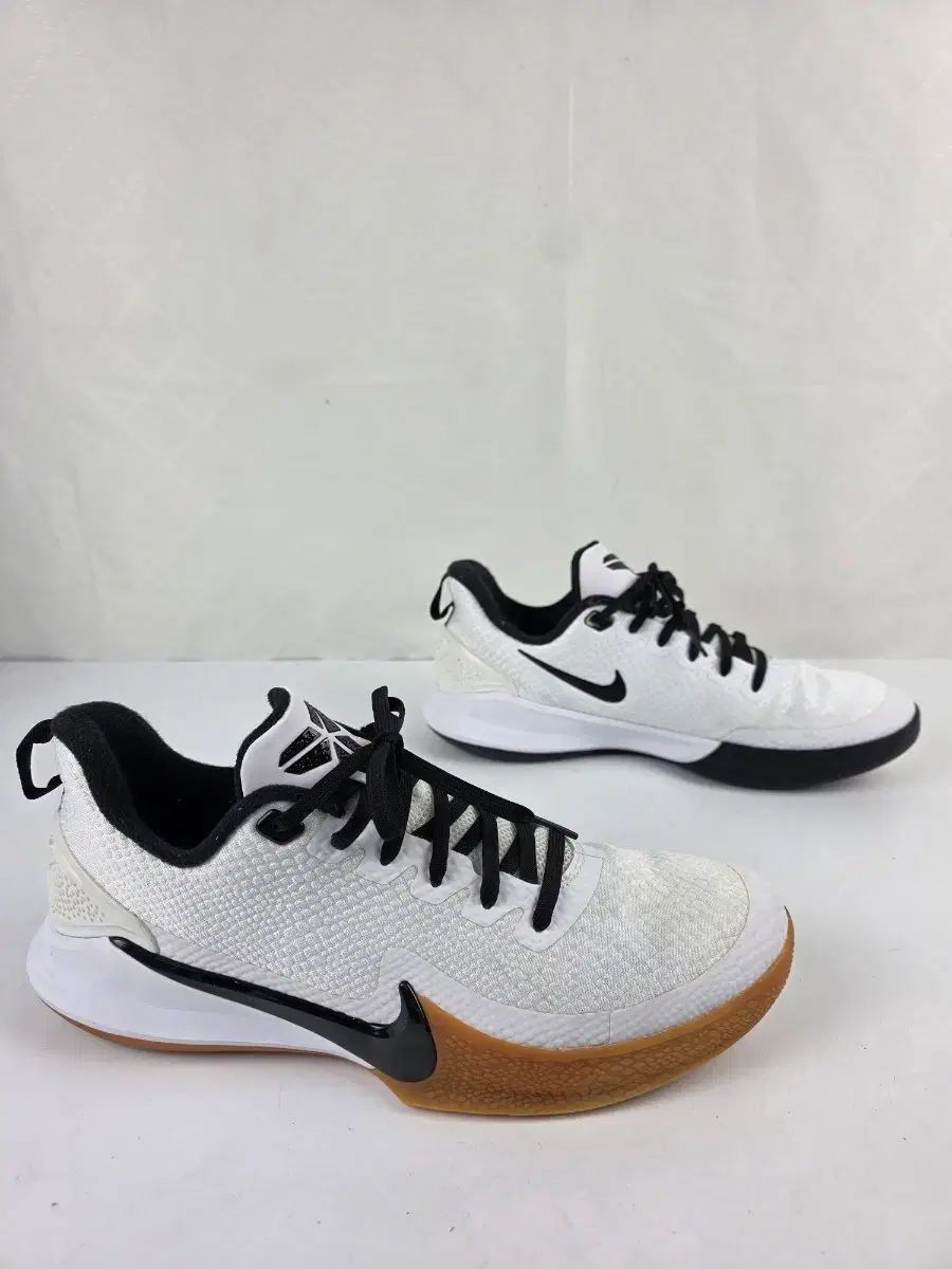 빈티지 290 NIKE マンバ フォーカス 白 黒