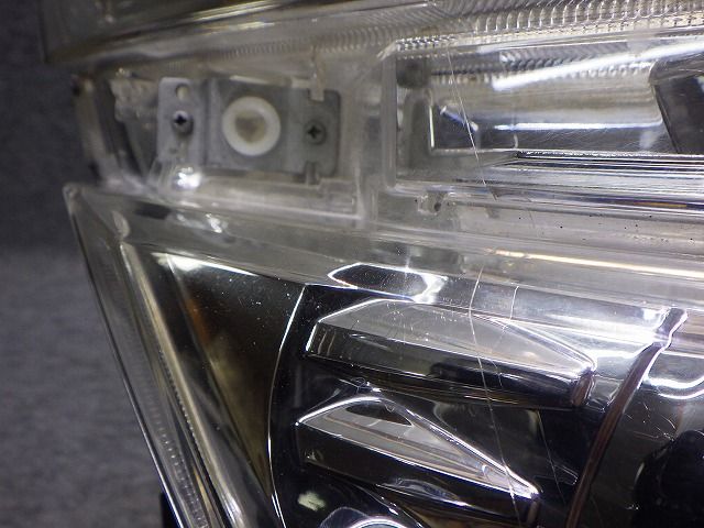 エルグランド 右ヘッドライト HID E52 PNE52 前期 100-23009 S2