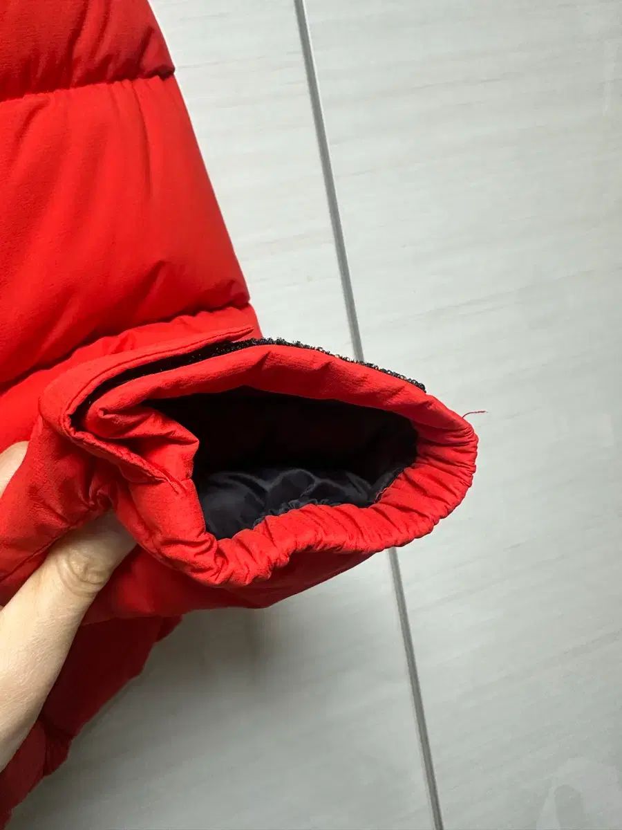 BLACK YAK ブラックヤク ウィンドストッパー 赤 ダウン アウター