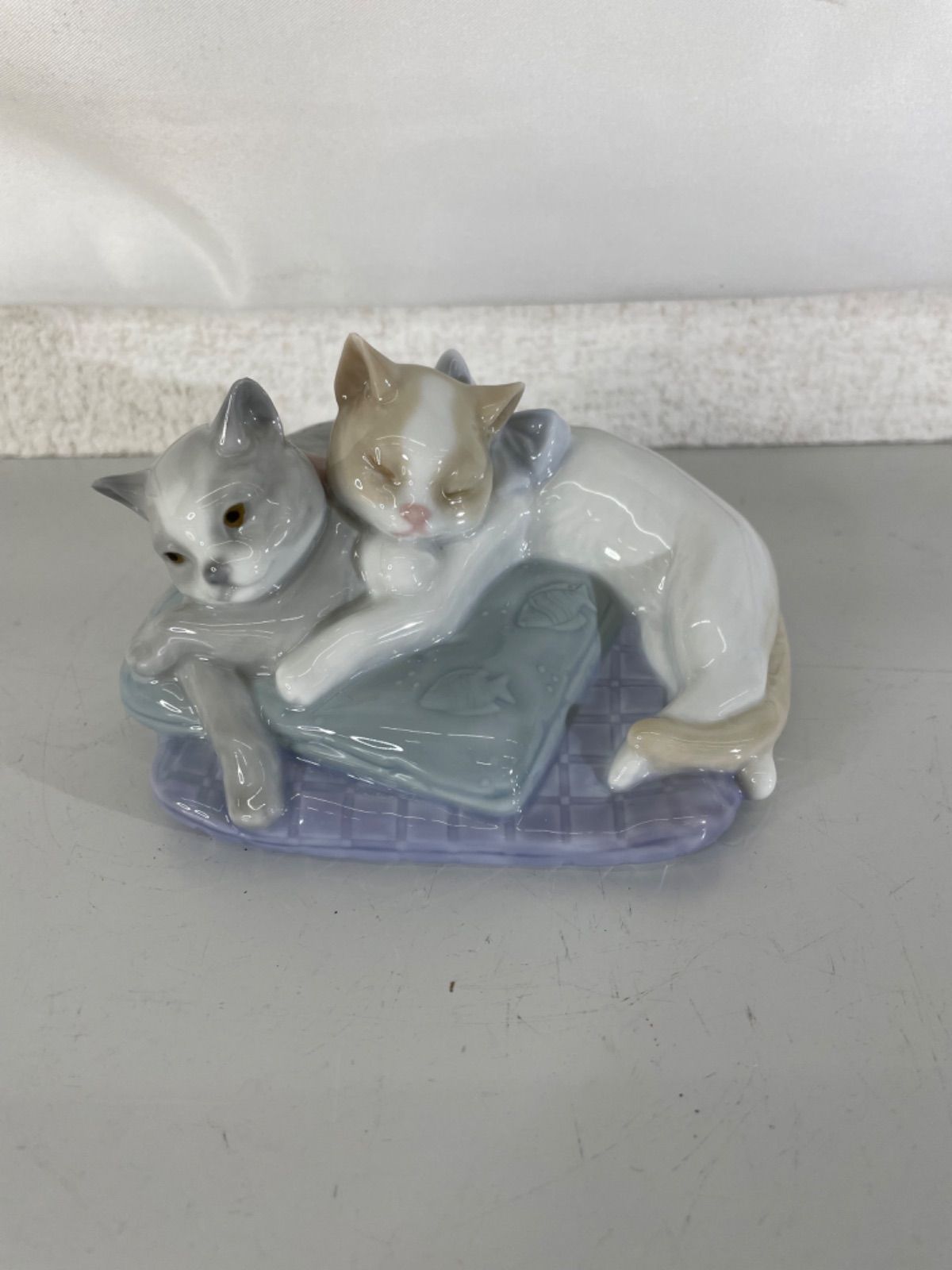 [美品]NAO リヤドロ　仲良しのネコ 美品 リヤドロ NAO 猫の置物 ネコ 仲良しの猫 - メルカリ