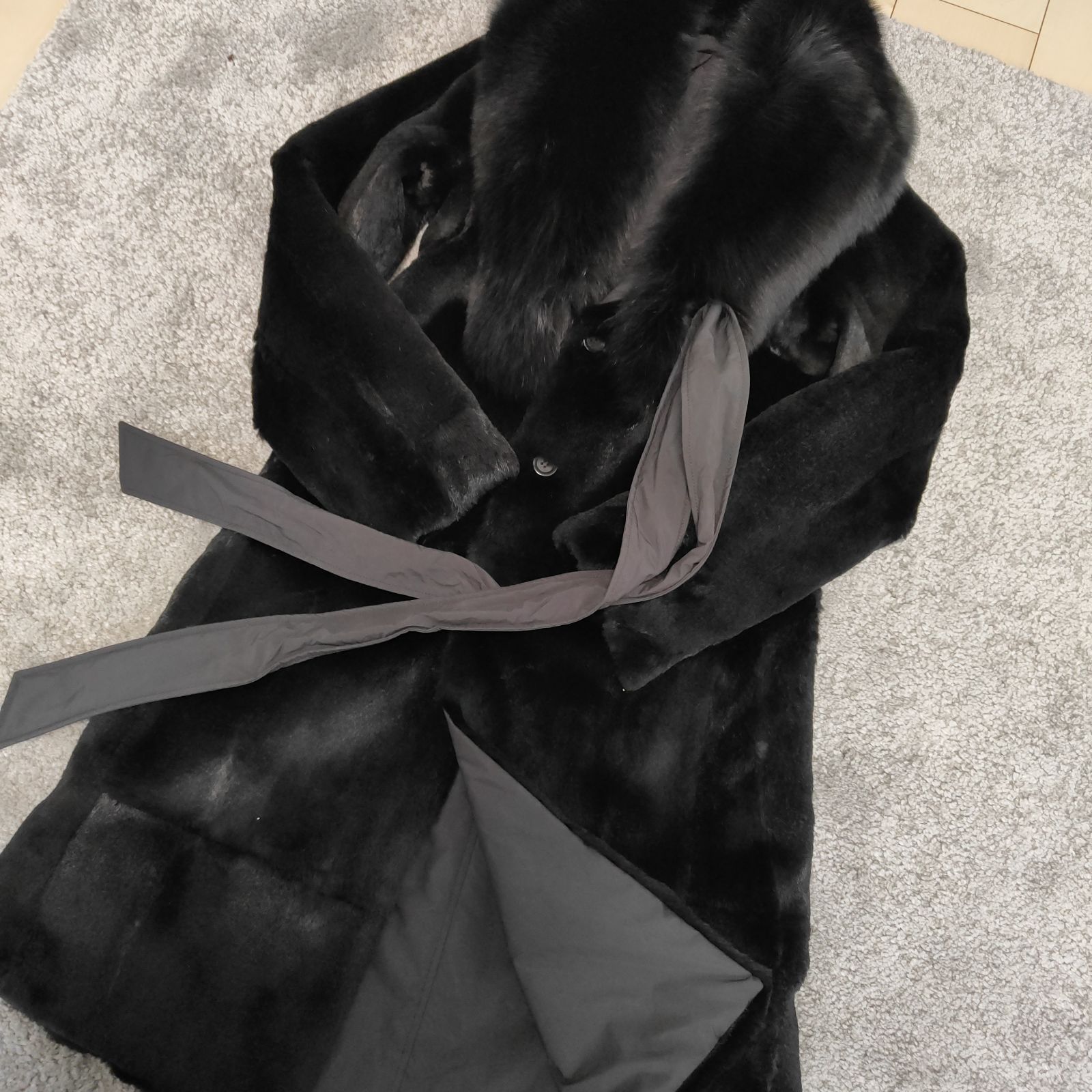 Theory セオリー 【サイズ】 2サイズ リバーシブルコート ラビット