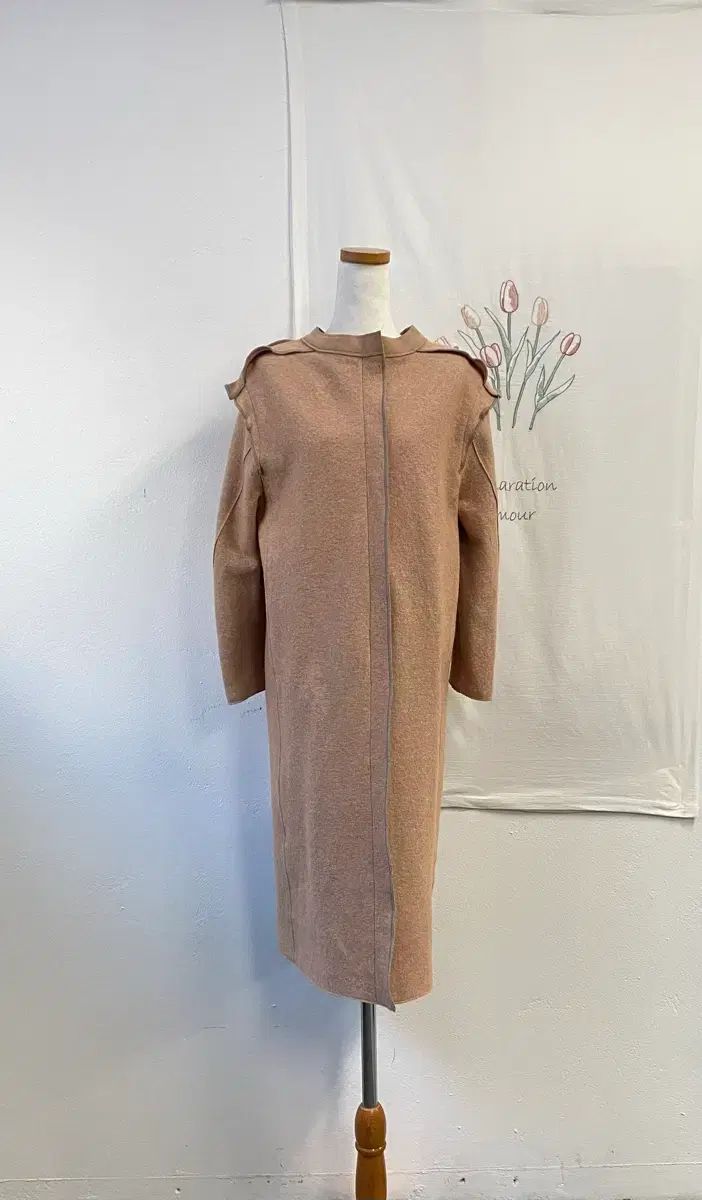 The HANDSOME LANVIN COLLECTION ランバンコレクション ベージュ コート型 ONE PIECE