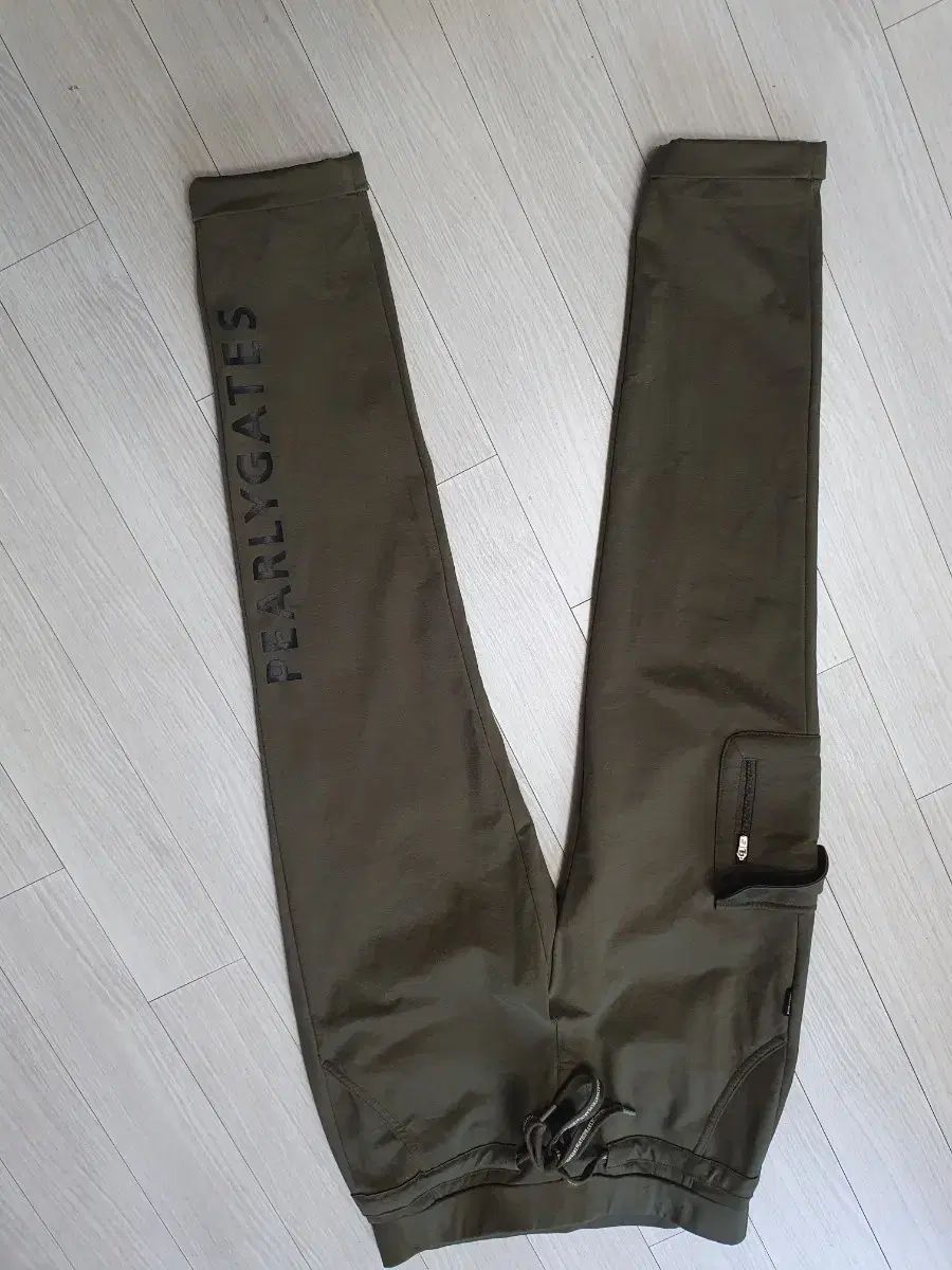 パーリーゲイツ カーゴパンツ 24