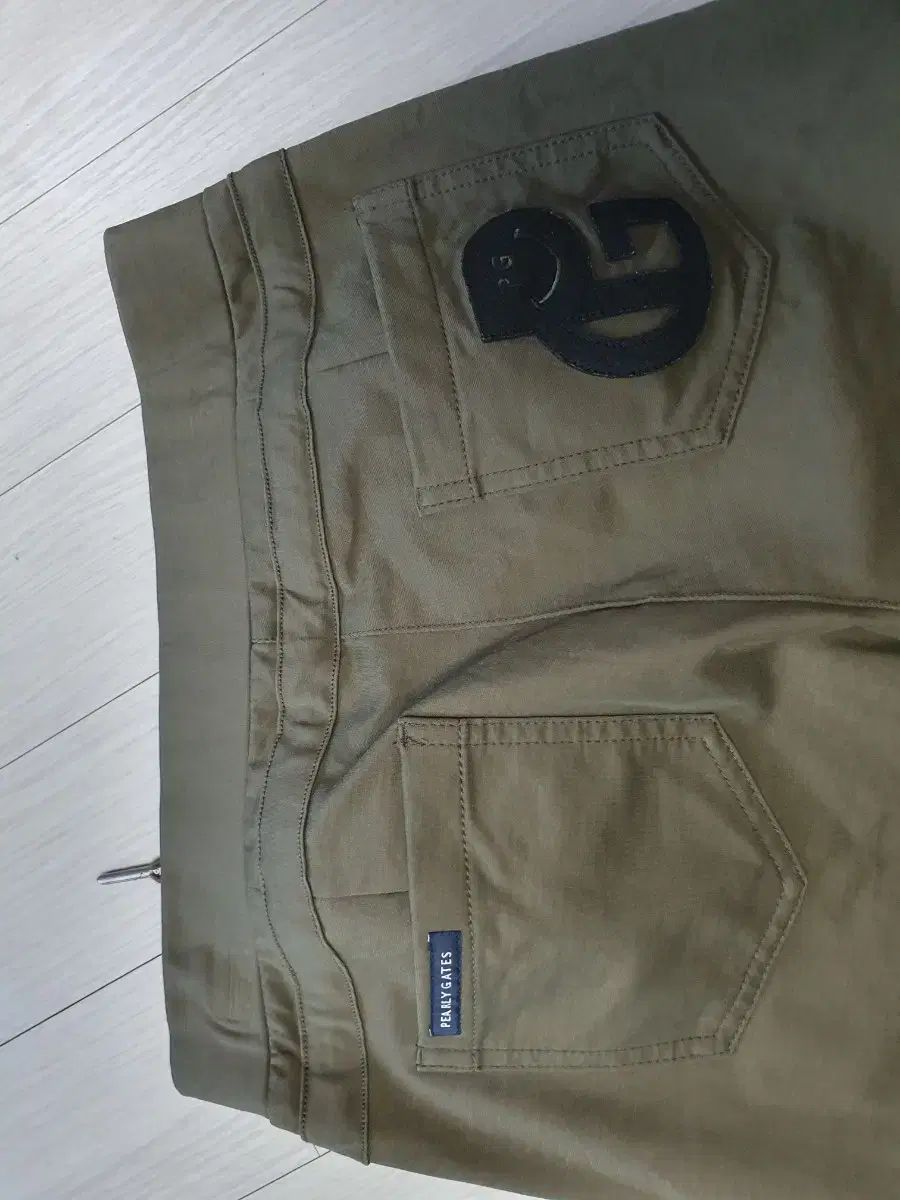 パーリーゲイツ カーゴパンツ 24 25サイズ - メルカリ