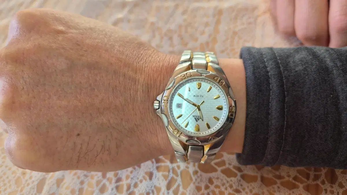 アディダス メタル リストウォッチ 10 ATM