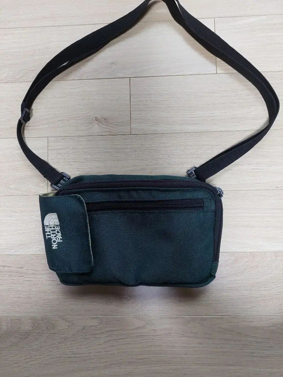 THE NORTH FACE ザノースフェイス クロスバック