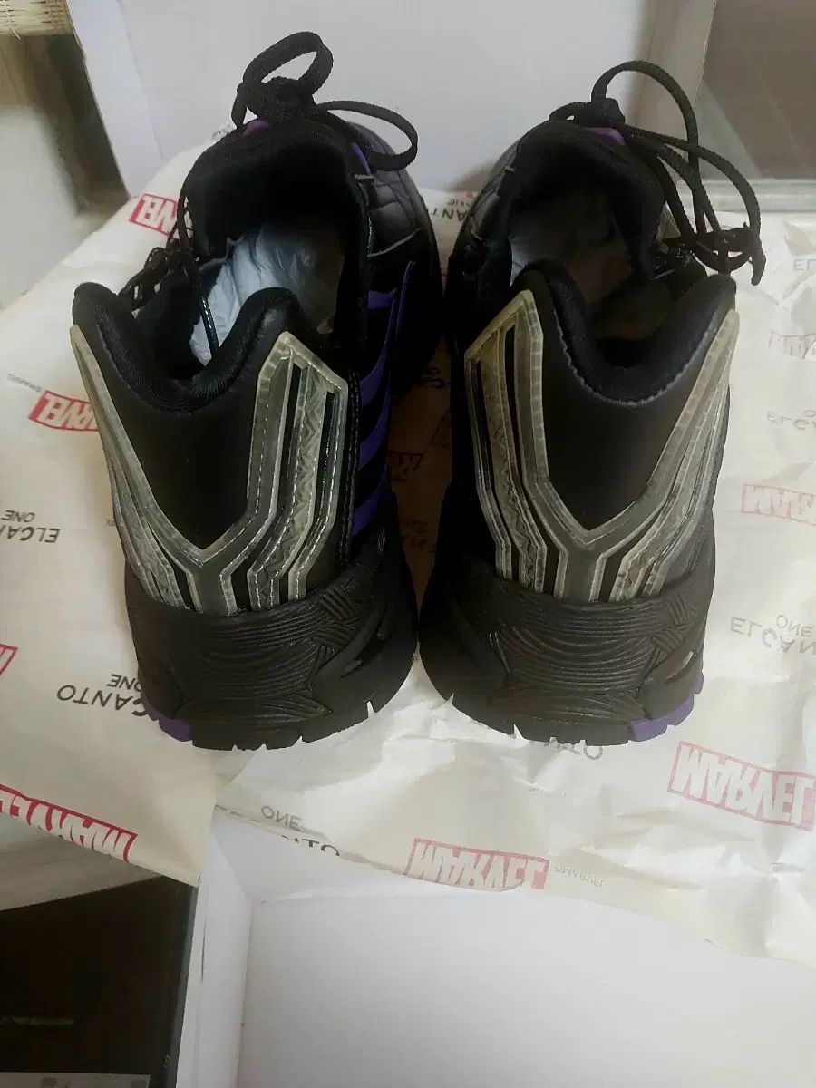 エルカント ブラック