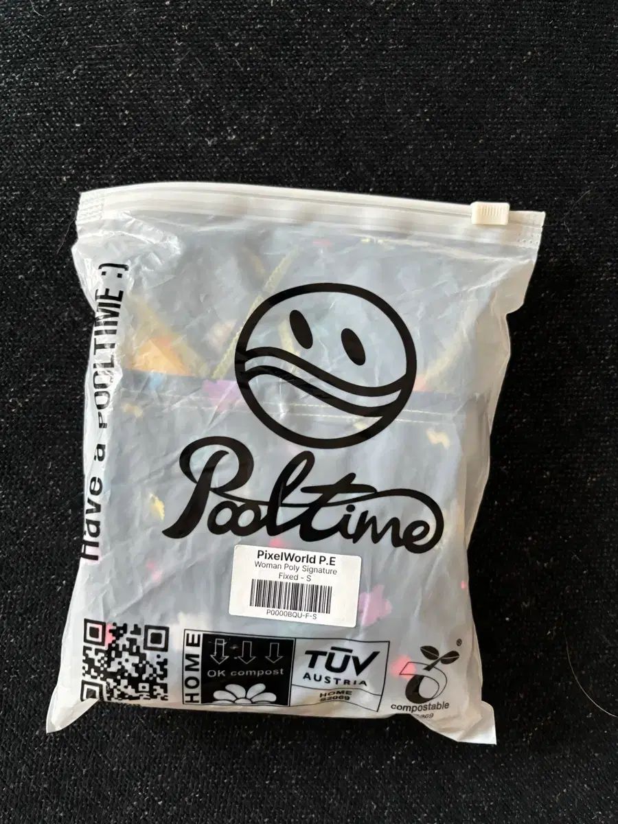 スイミングキャップ