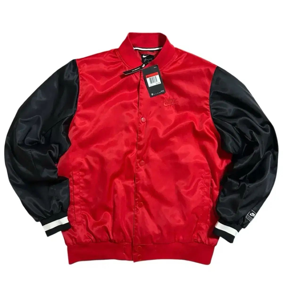 ナイキ 赤黒 スタジアム スタジャン L
