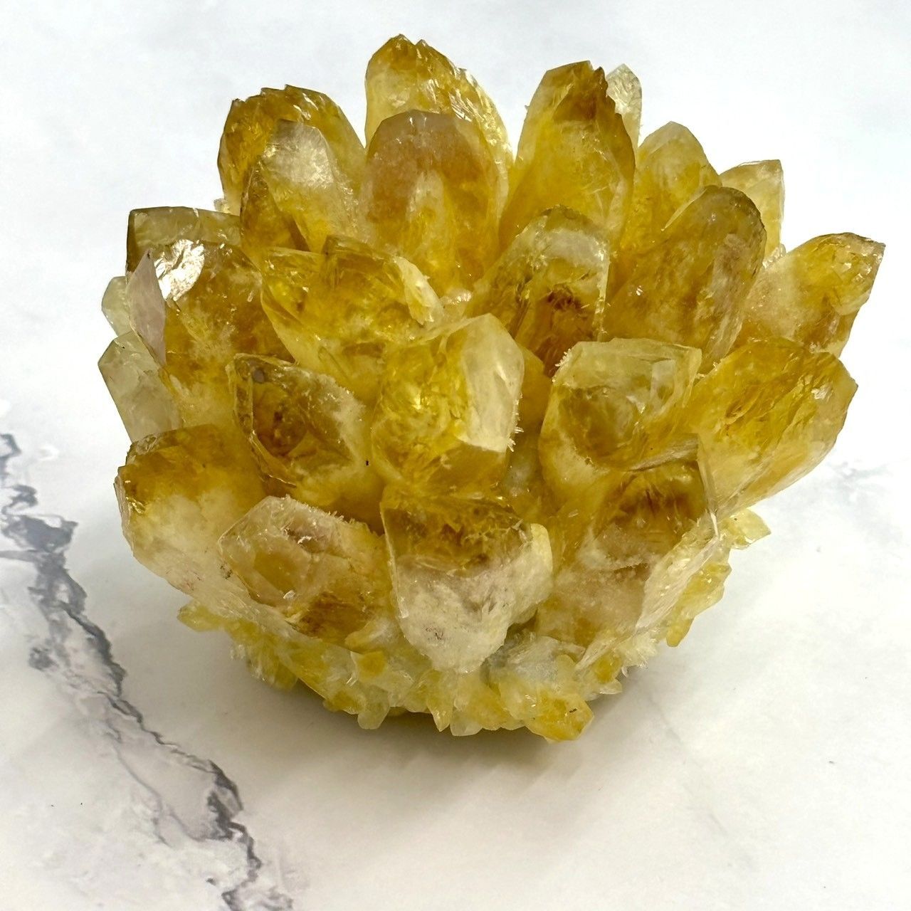  247 成功と前向きさの象徴 天然シトリンクォーツ クラスター 356g 原石 80 80 60mm 黄水晶 天然石 インテリア パワーストーン 金属小物 置物 インテリア小物