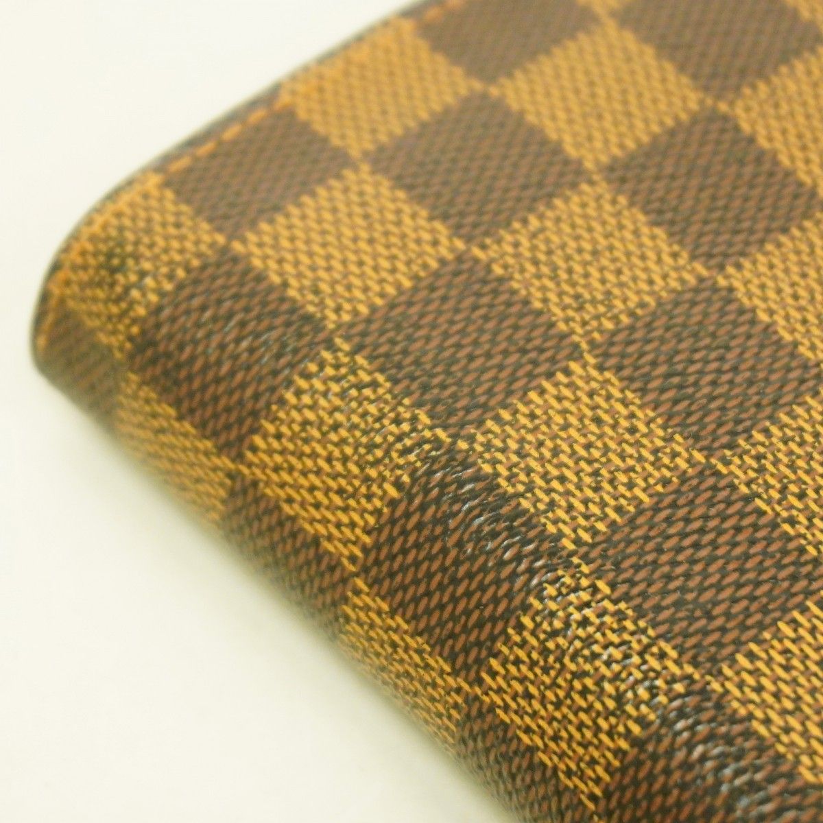 5pd6701-k】ルイヴィトン 財布 ダミエ コンパクトジップ N61668 エベヌ