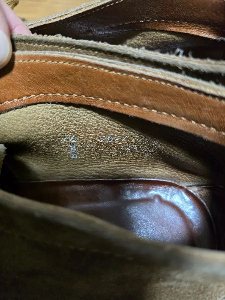 チャッカブーツ