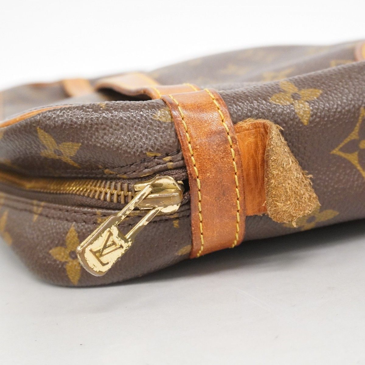 5pe6823】ルイヴィトン クラッチバッグ モノグラム コンピエーニュ28