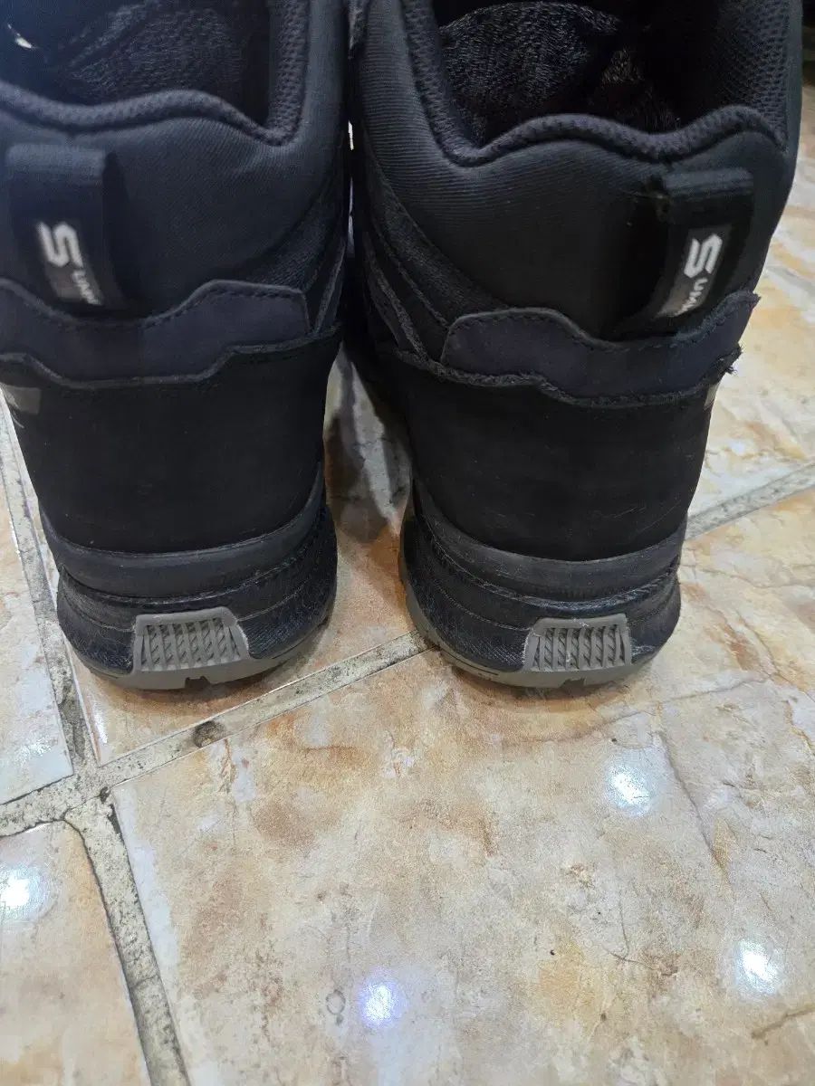  アイダー BOA 安全靴 GORE-TEX 登山靴 トレッキングシューズ アウトドアシューズ