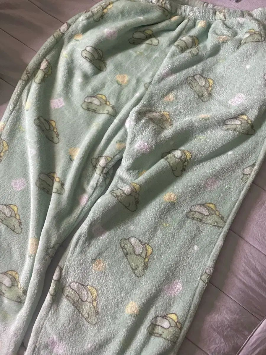 チャムトゥルTV 恐竜 パジャマ Tシャツ