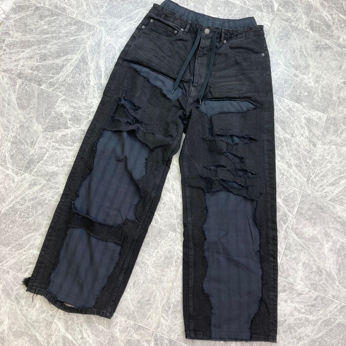 バレンシアガ パッチワーク パジャマ ダメージ加工 ワイドデニムパンツ XD 44 794216 TQW 54 1071 ユニセックス XS コットン ブラック