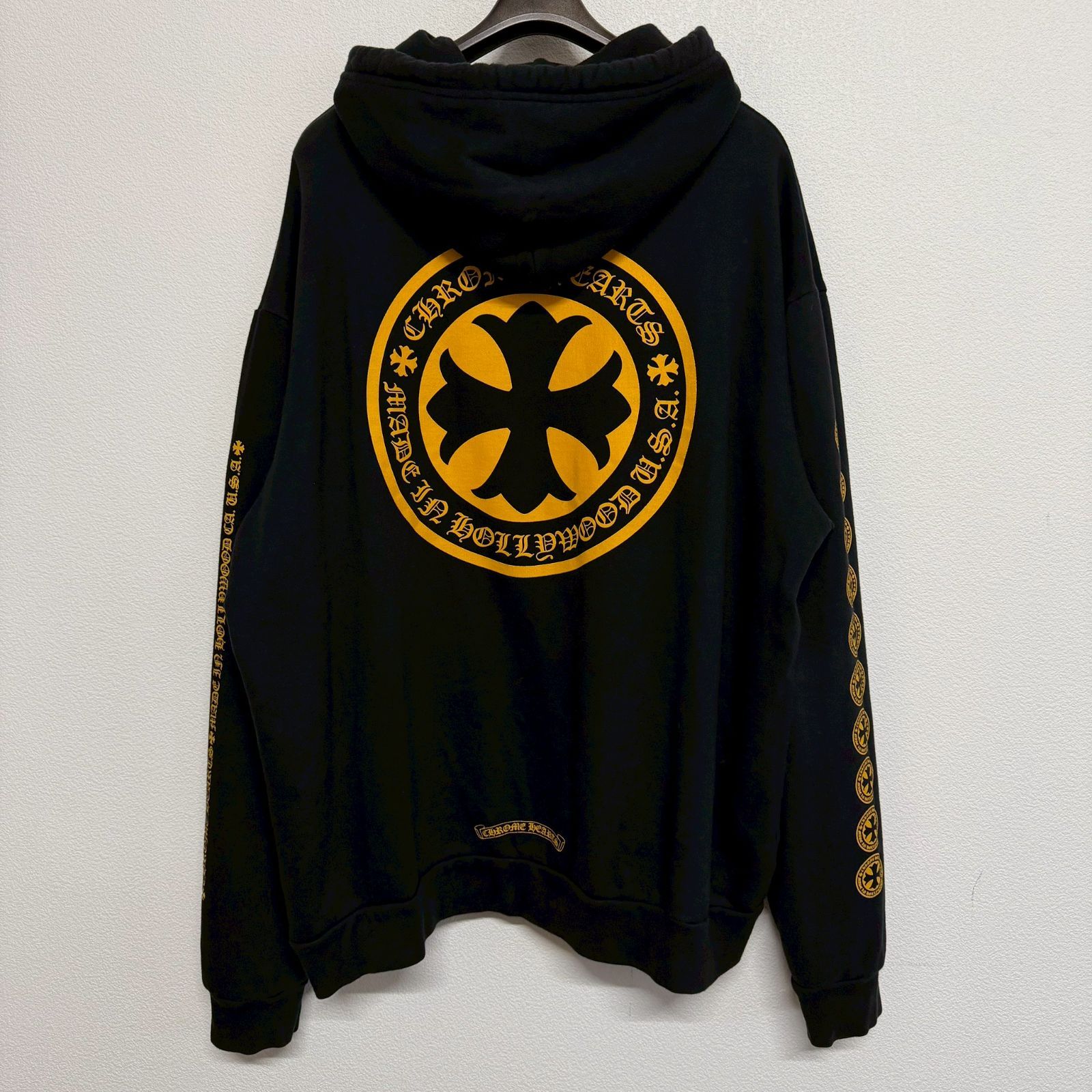 クロムハーツ パーカー ブラック イエロー Lサイズ クロムハーツ パーカー ブラック イエロー Lサイズ - トップス