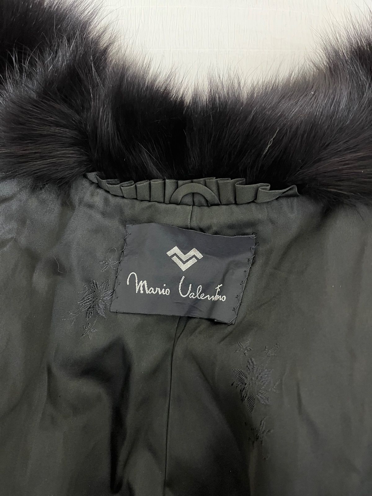 Mario Valentino ラムポンチョ フォックスファー C26010510 - メルカリ