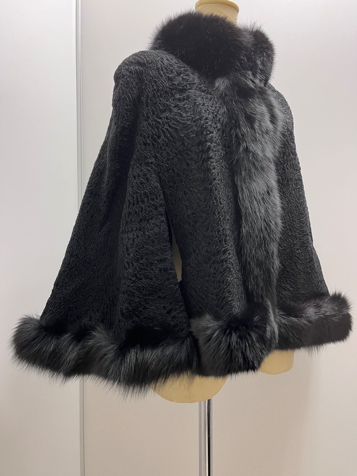 毛皮極美品✨Mario Valentino FOX フォックスファー　毛皮 9号 毛皮極美品✨Mario Valentino FOX フォックスファー 毛皮 9号