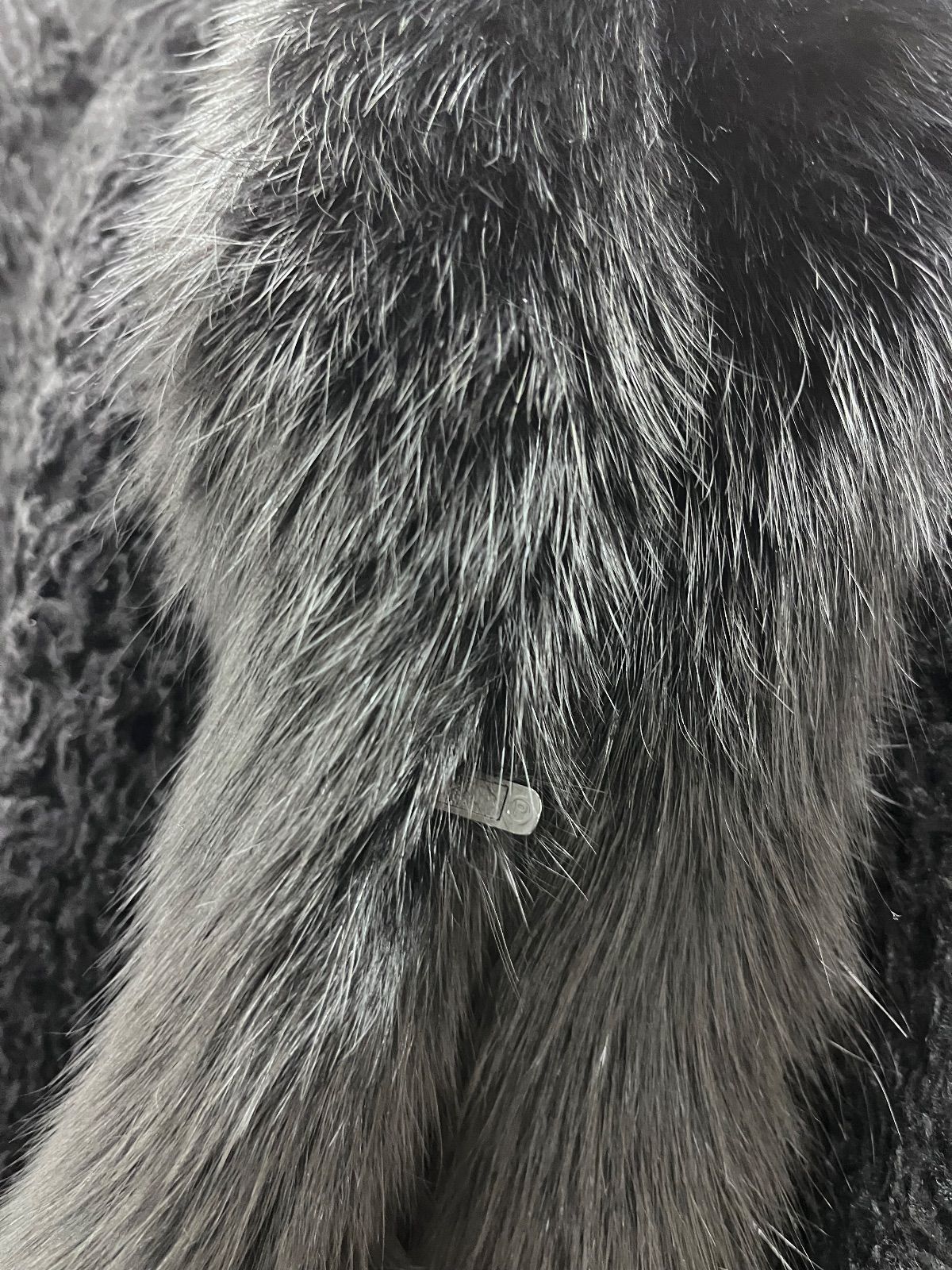 Mario Valentino ラムポンチョ フォックスファー C26010510 - メルカリ