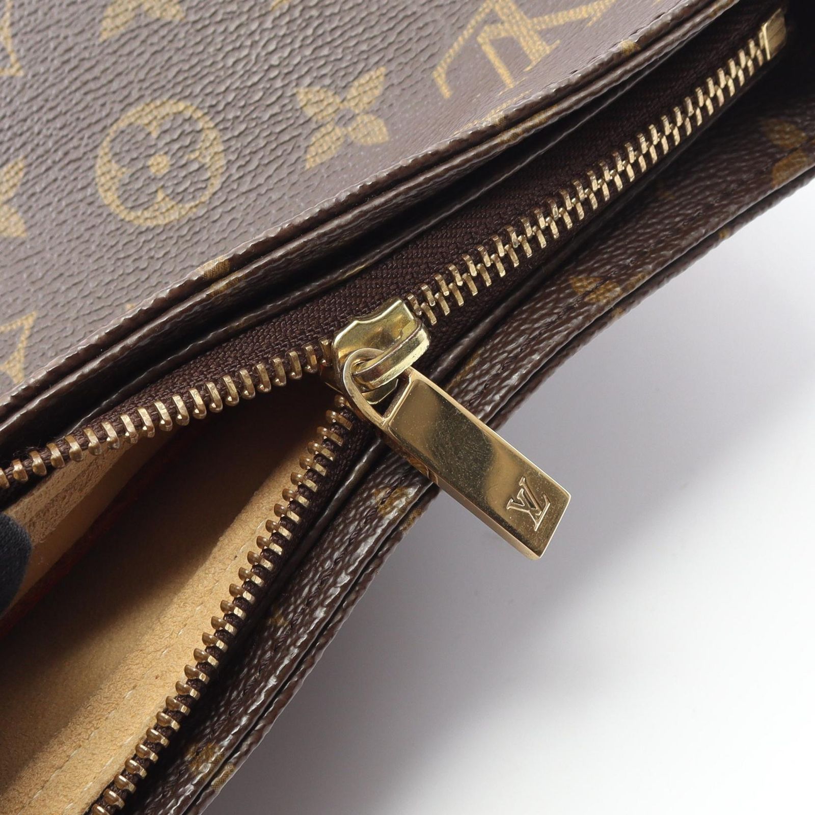 ルイ・ヴィトン LOUIS VUITTON ショルダーバッグ ルーピングMM