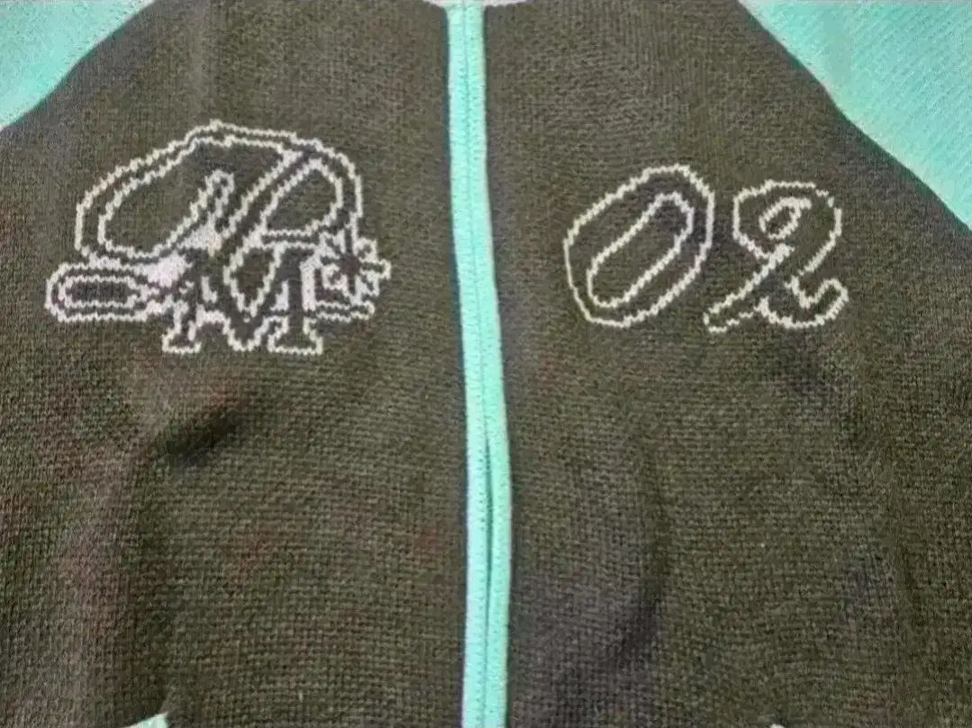 スタジャンニット