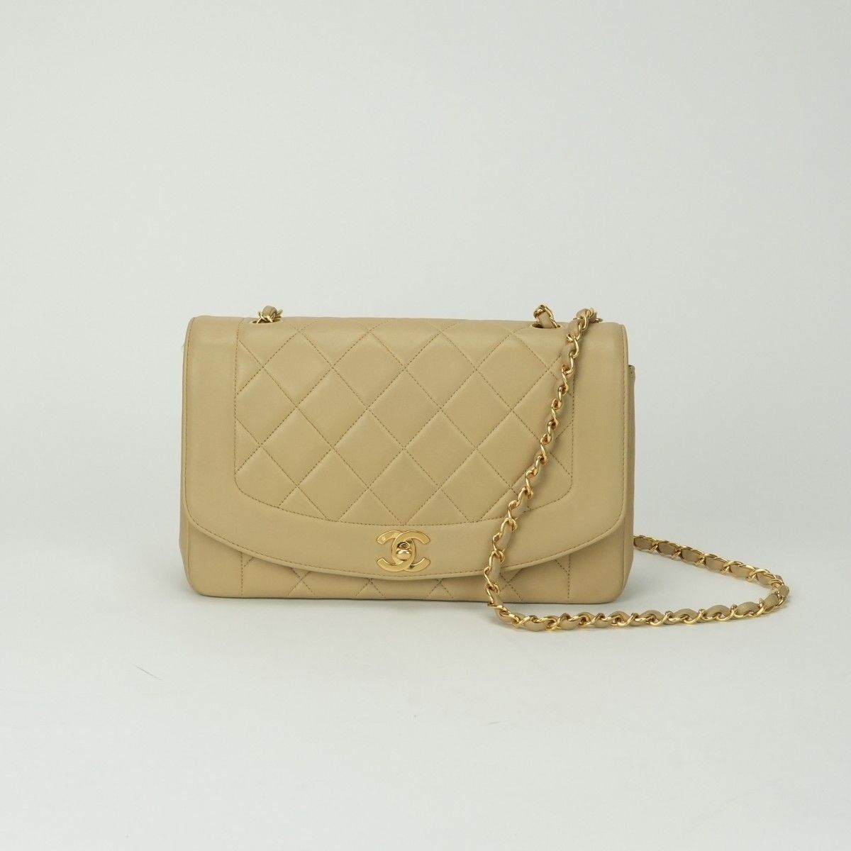 シャネル CHANEL ダイアナ マトラッセ バッグ ショルダーバッグ