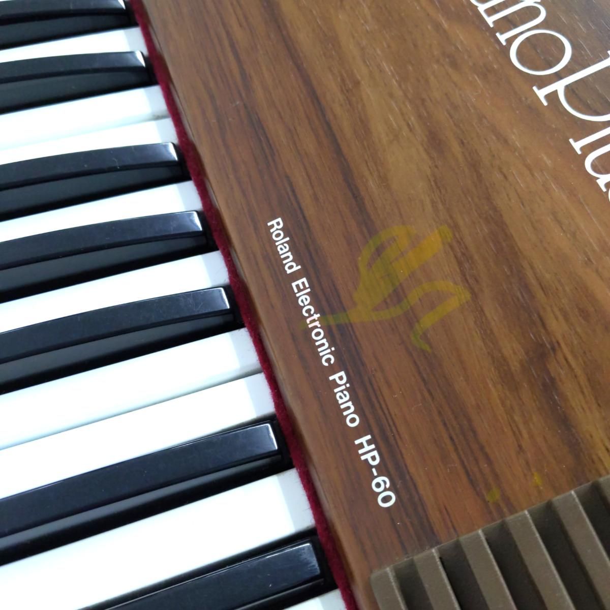 現状品】Roland ローランド 電子ピアノ 1982年製 61鍵盤 HP-60〇YR 現状品】Roland ローランド 電子ピアノ 1982年製 61鍵盤 HP-60〇YR