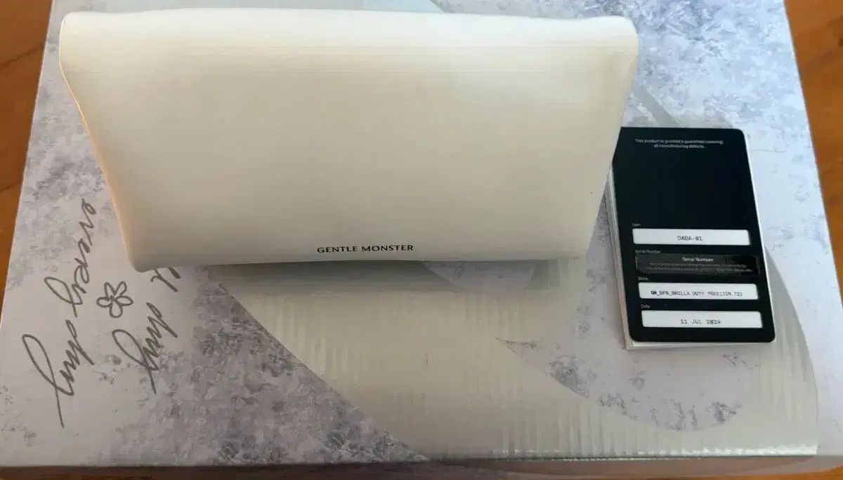  GENTLE MONSTER ジェントルモンスター DA DA! 01 サングラス 小物