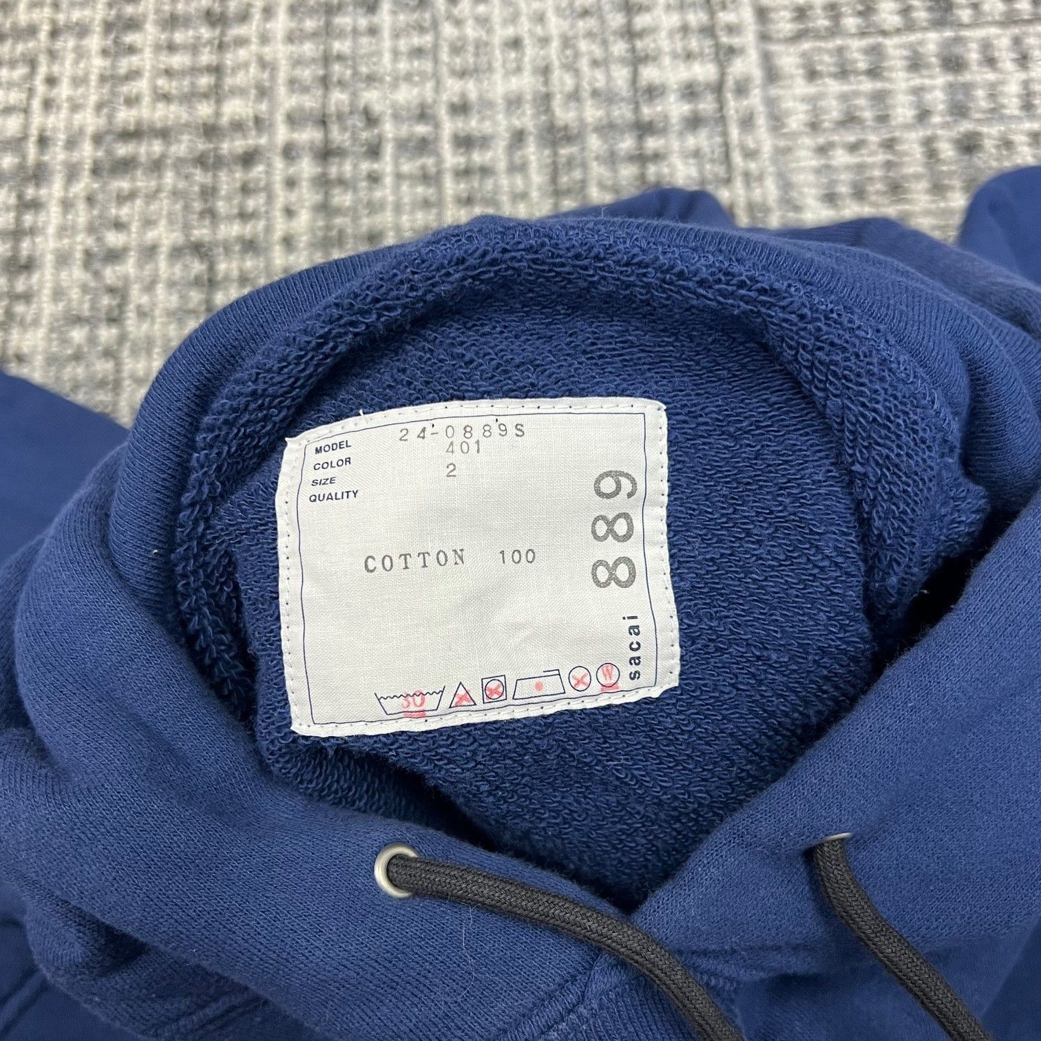 参考上代47,300円 sacai 24AW Graphic Print Hoodie グラフィック 