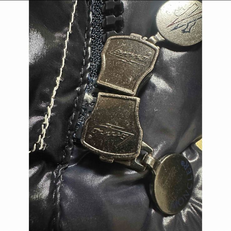 正規品MONCLER ワッペン 保存袋 ダウン モンクレール ジャケット タグ 美品 MONCLER モンクレール ダウンジャケット ダウンコート ロゴ