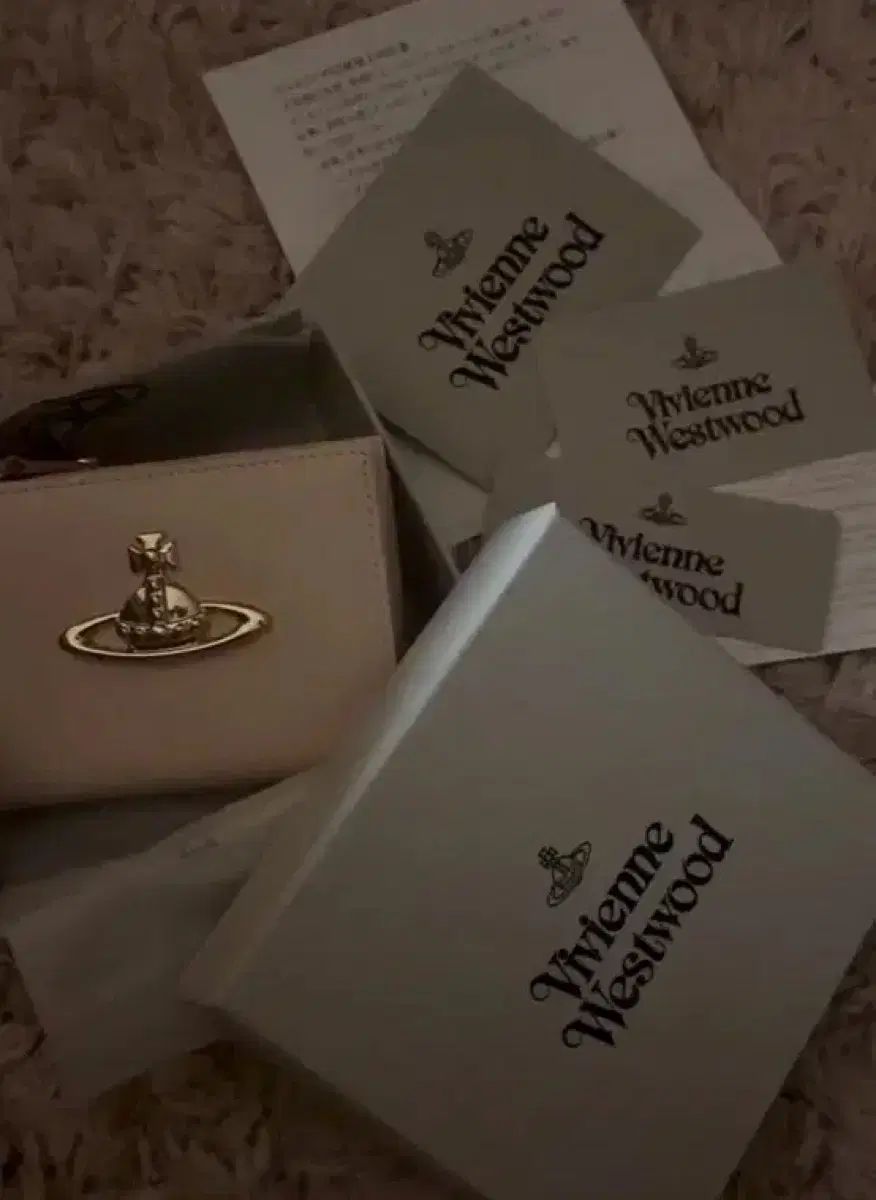 Vivienne Westwood ヴィヴィアン ウエストウッド 二つ折り財布 ピンク