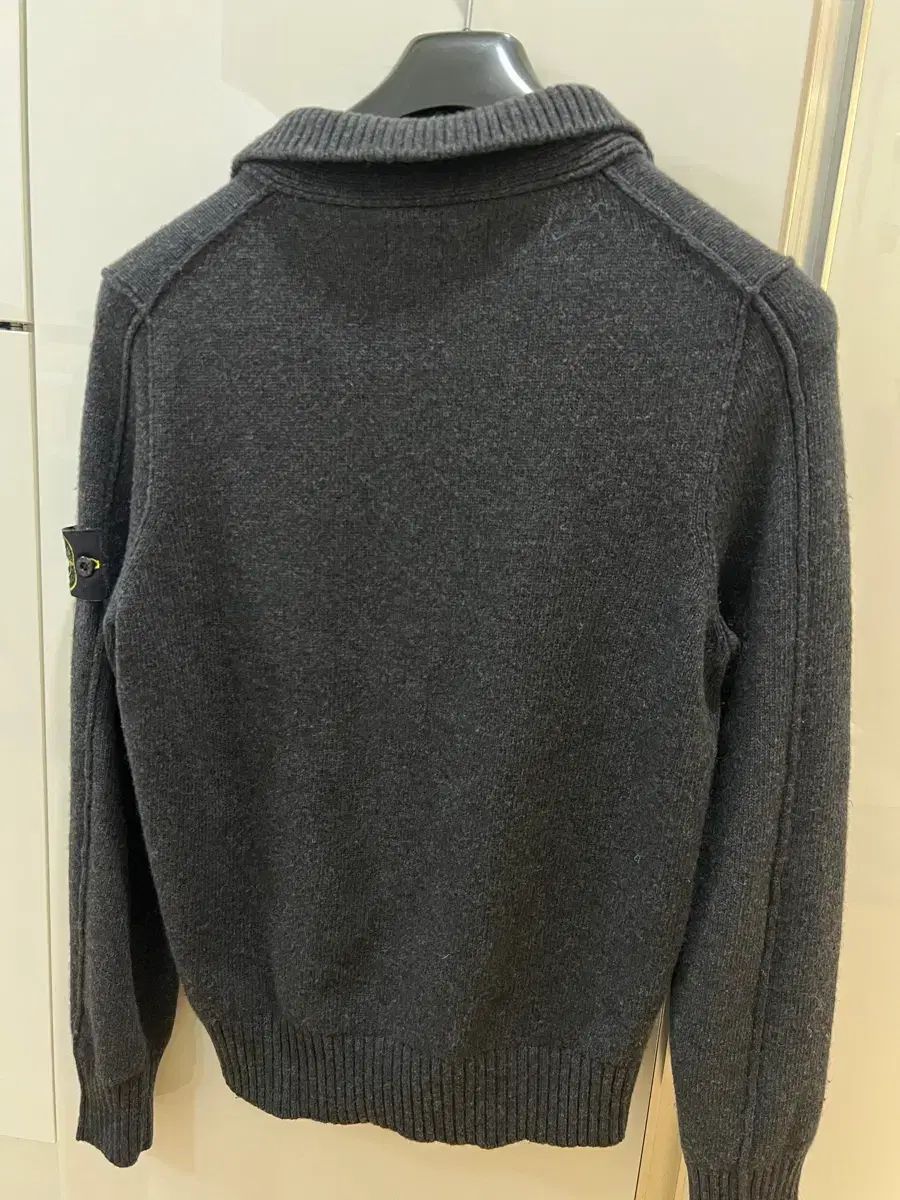 ストーンアイランド チャコール ハーフジップアップニット 95-100