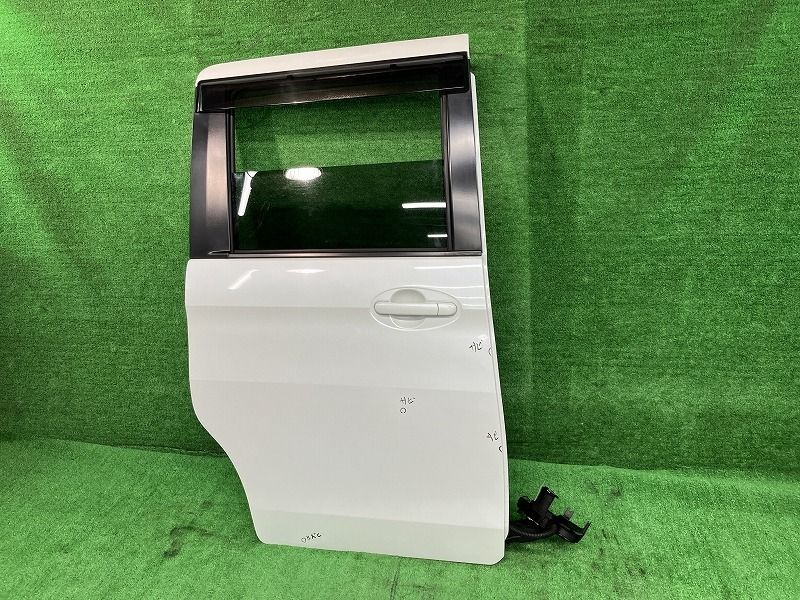 ガラスケース 2段両扉 コレクション フィギュア 棚 ショーケース 白