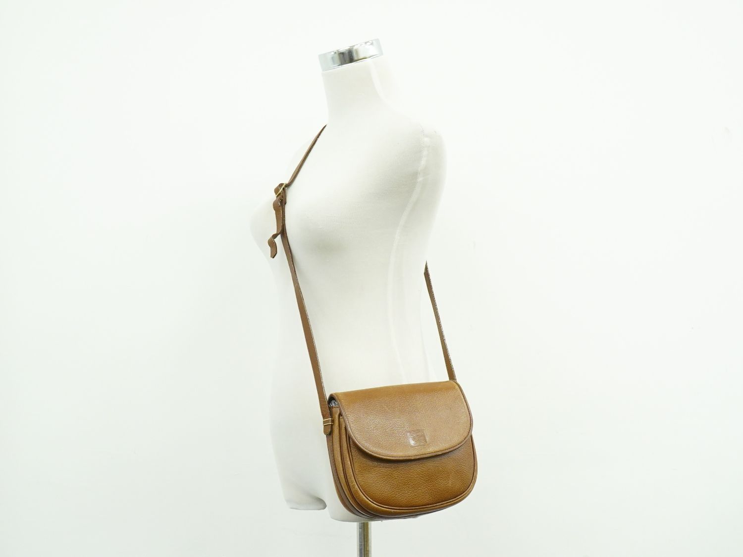 本物 バーバリーズ Burberrys レザー ショルダーバッグ ポシェット ブラウン バッグ 中古・ BURBERRY - 本物 バーバリーズ Burberrys レザー ショルダーバッグ