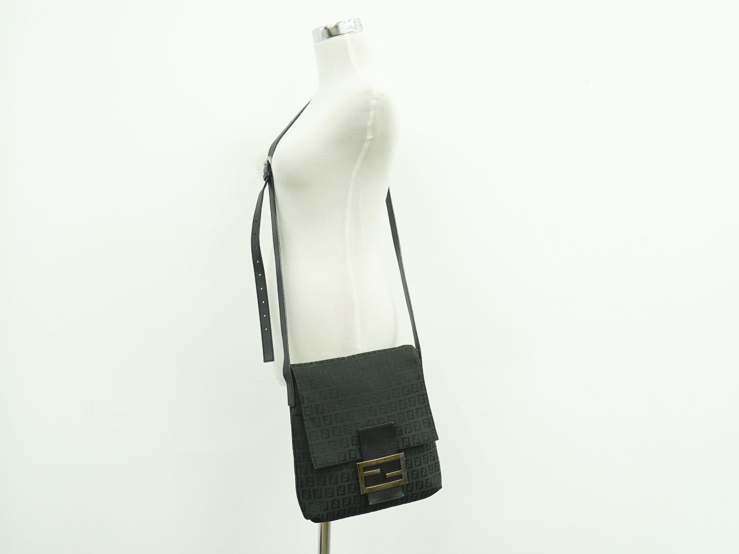 本物 フェンディ FENDI ズッキーノ ショルダーバッグ ポシェット