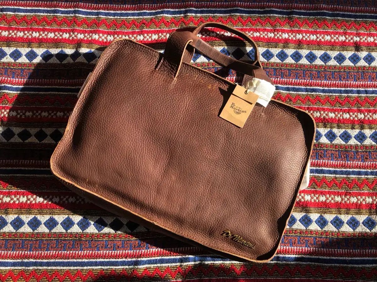 DR MARTENS ドクターマーチン グリズリー ノートブック ブリーフ ケース バッグ ♥