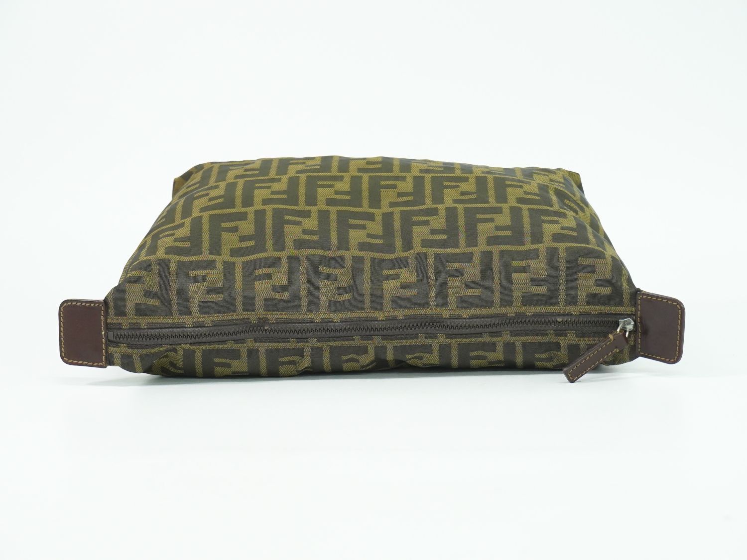 本物 フェンディ FENDI ズッカ ポーチ 小物入れ キャンバス ブラウン