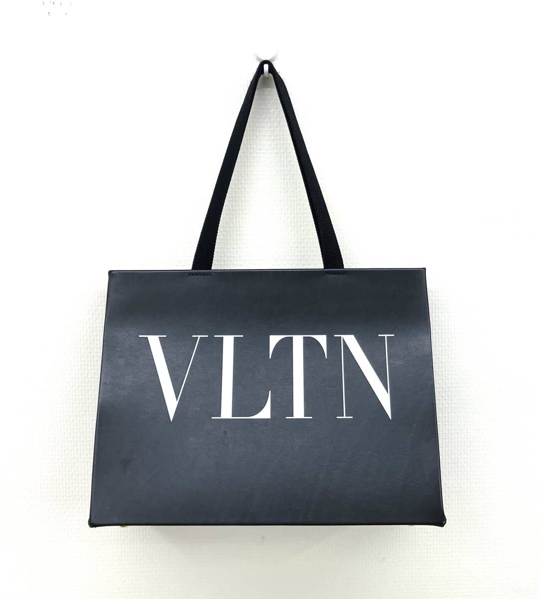 エントルピー鑑定書付き ヴァレンティノ VLTNロゴ トート バッグ CB マグネット開閉