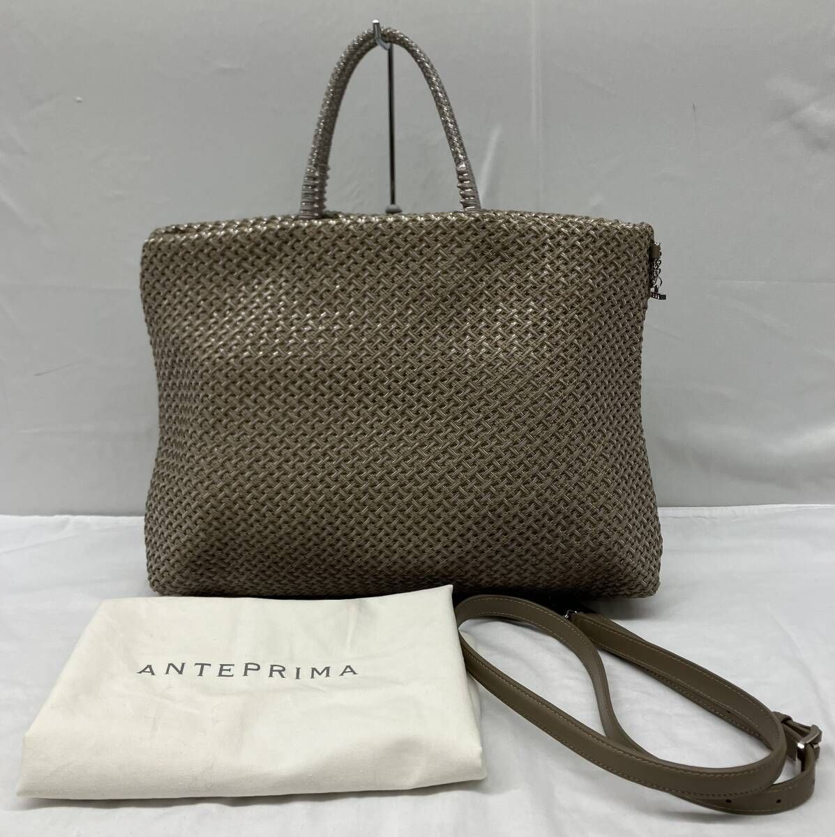 アンテプリマ ハンドバッグ ショルダーバック 2 way イントレッチオ レテコンワイヤー シャイニーベージュ 保存袋付き