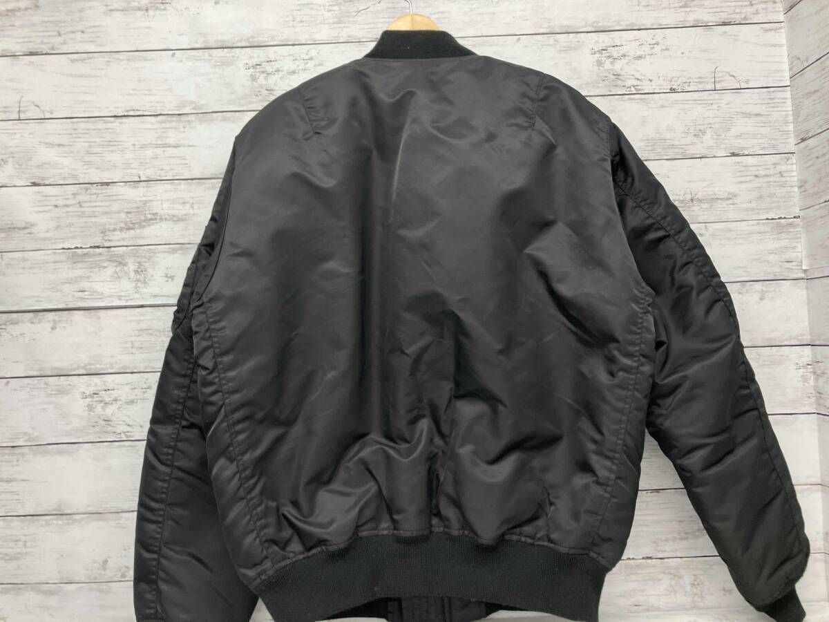 AVIREX/ブルゾン/フライトジャケット/ナイロン/ブラック/オレンジ/無地