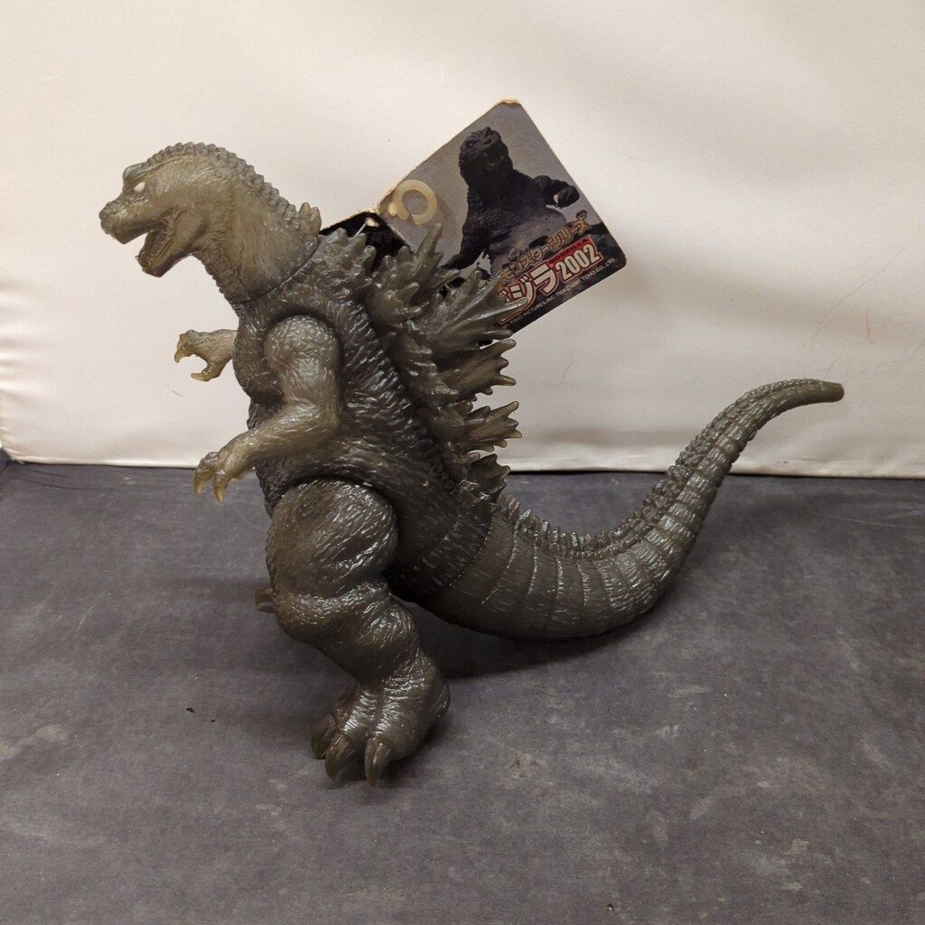 バンダイ ムービーモンスターシリーズ 劇場限定ゴジラ2002 - メルカリ